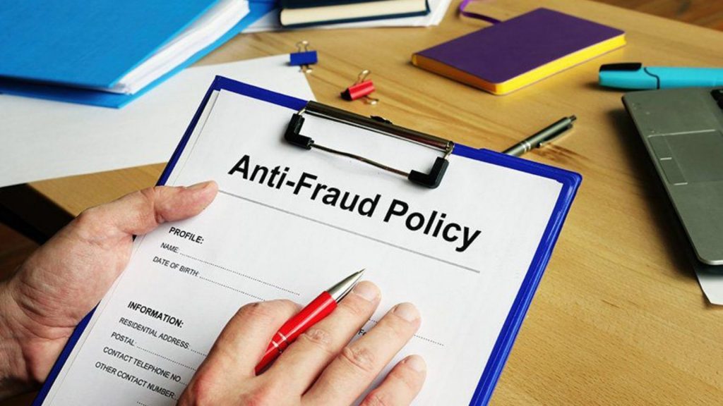 Evaluar los riesgos de fraude inherentes