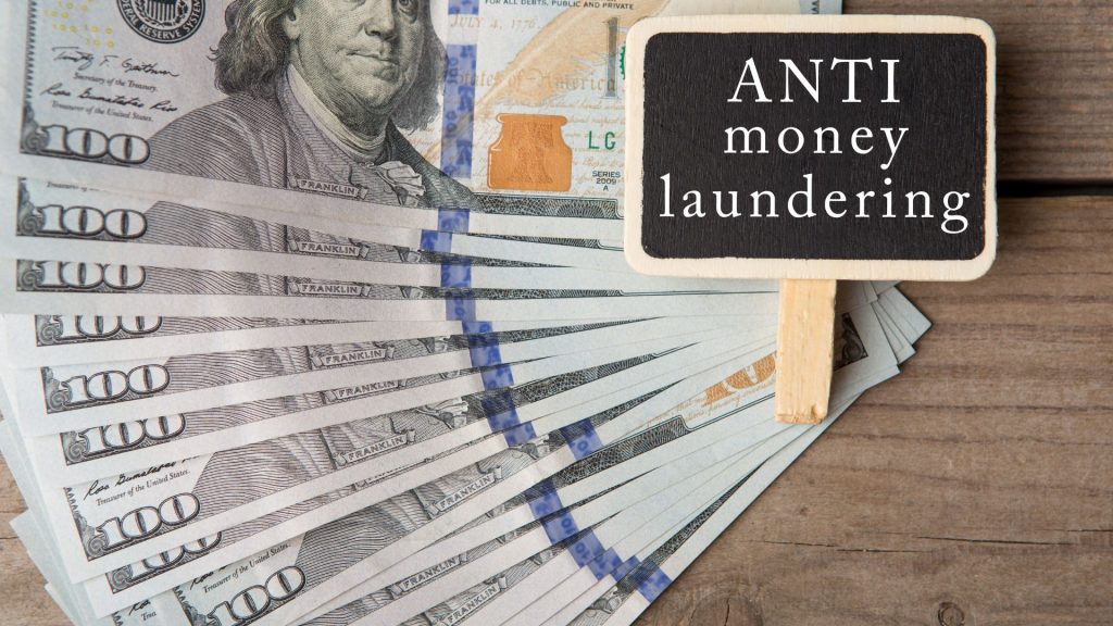 Aprovechar la IA en la lucha contra el blanqueo de capitales