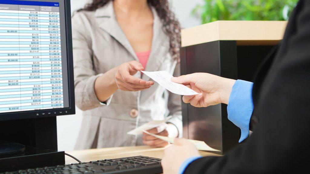 The Red Flag Mechanisms in Banking